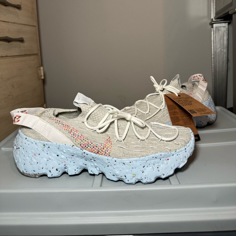 Nike Space Hippie 04 NWT